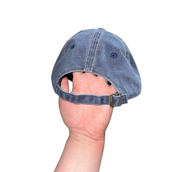 Shark Hat - Picture 3 of 6